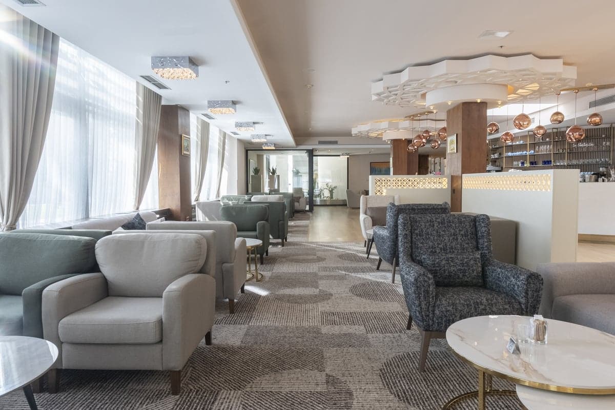Stylish Comfort: Mövenpick Hotel Sarajevo